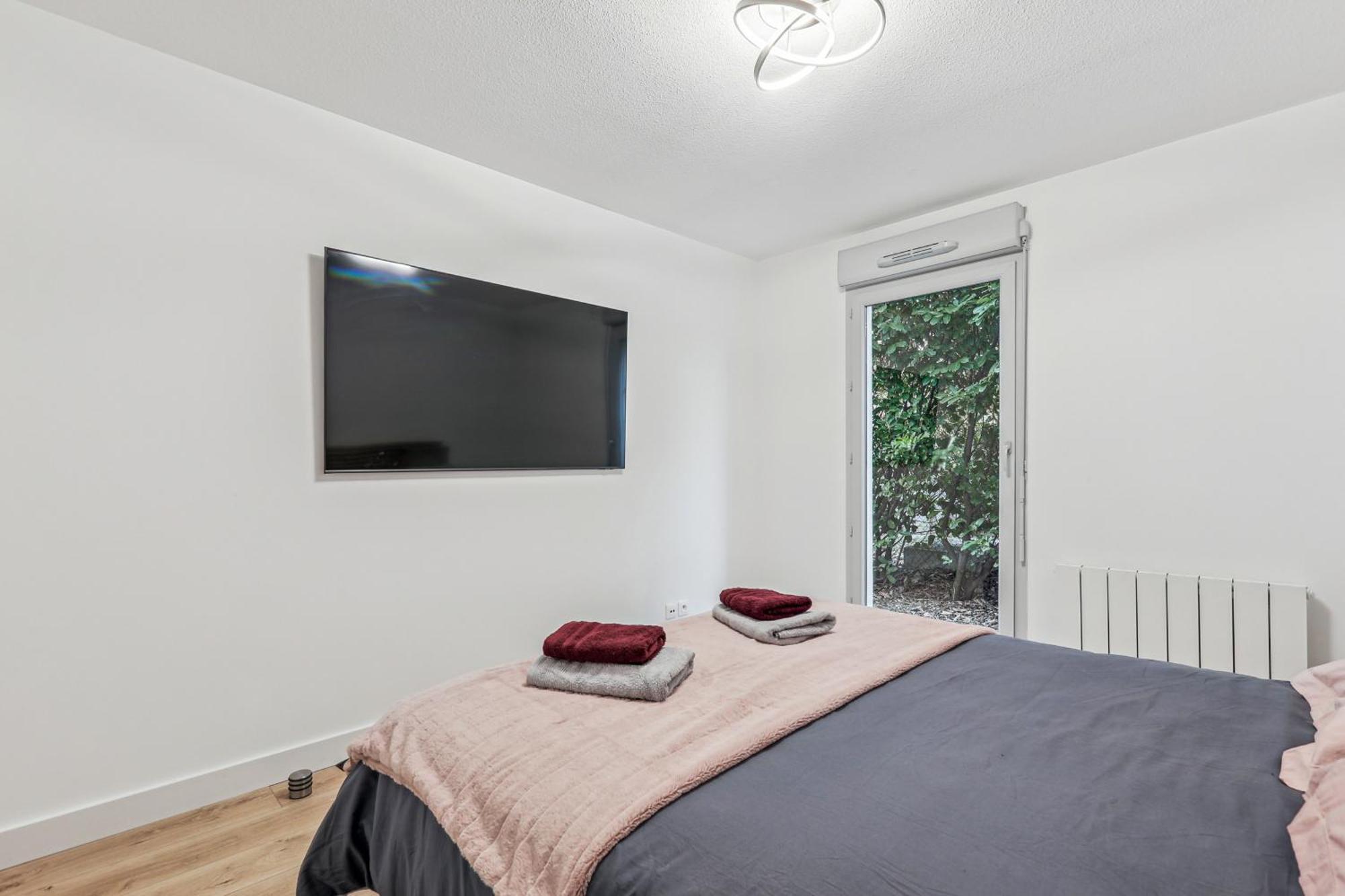 Comfort And Tranquility Near Lyon And Groupama Stadium, 4 Personnes Meyzieu Kültér fotó